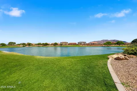 View/Area - 1985 E Hazeltine Way, Gilbert, AZ 85298 photo 3 of 12