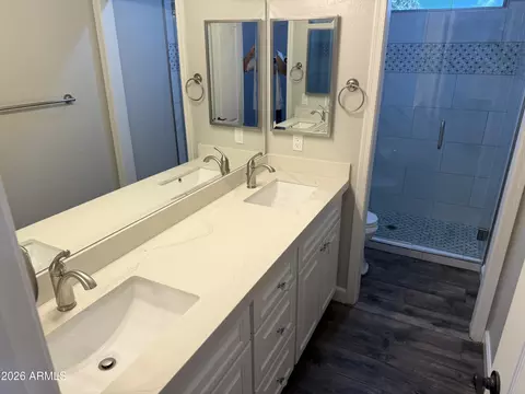 Bath - 3430 E Kesler Ln, Gilbert, AZ 85295 photo 4 of 5