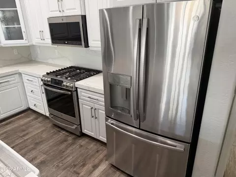 Kitchen - 3430 E Kesler Ln, Gilbert, AZ 85295 photo 9 of 9