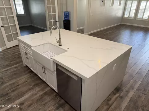 Kitchen - 3430 E Kesler Ln, Gilbert, AZ 85295 photo 5 of 9