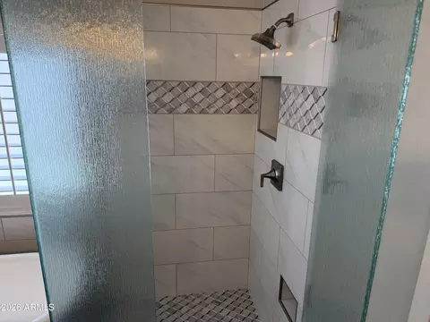 Bath - 3430 E Kesler Ln, Gilbert, AZ 85295 photo 2 of 5