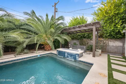 Exterior - 2935 E Mulberry Dr, Phoenix, AZ 85016 photo 5 of 6