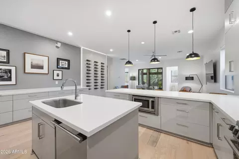 Kitchen - 2935 E Mulberry Dr, Phoenix, AZ 85016 photo 1 of 2