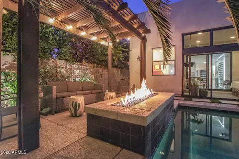 Exterior - 2935 E Mulberry Dr, Phoenix, AZ 85016 photo 4 of 6