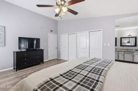 Bedroom - 4822 N 64 Dr, Phoenix, AZ 85033 photo 3 of 6
