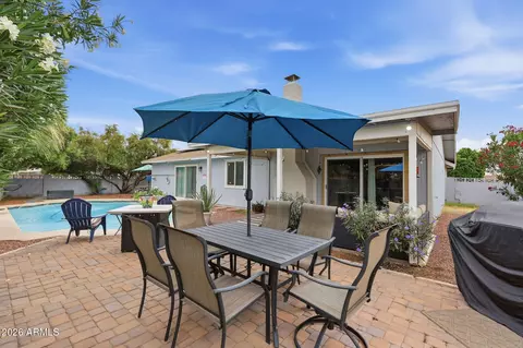 Exterior - 4822 N 64 Dr, Phoenix, AZ 85033 photo 3 of 6