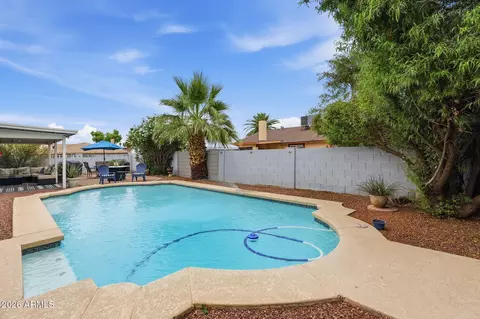 Exterior - 4822 N 64 Dr, Phoenix, AZ 85033 photo 5 of 6