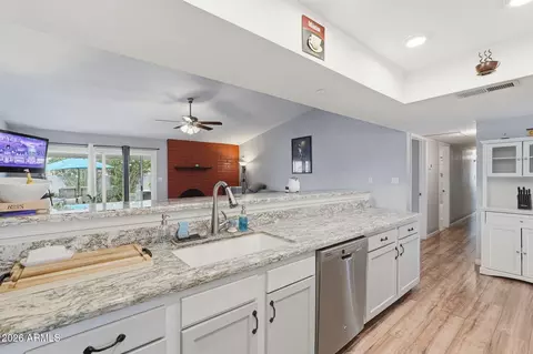 Kitchen - 4822 N 64 Dr, Phoenix, AZ 85033 photo 3 of 3