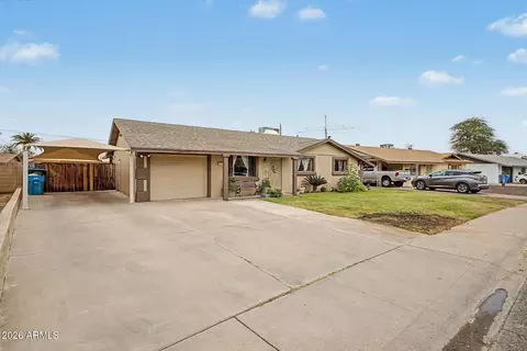3613 W Echo Ln, Phoenix, AZ 85051