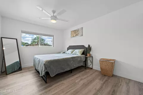 Bedroom - 3221 E Andorra Dr, Phoenix, AZ 85032 photo 4 of 4
