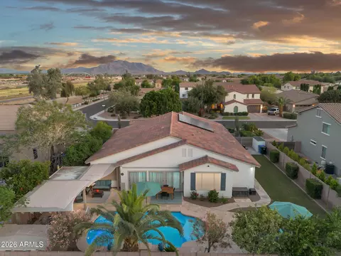 2762 E Carob Dr, Gilbert, AZ 85298