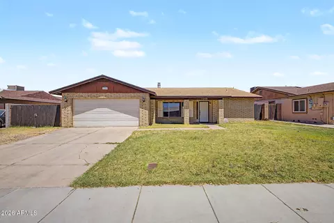 5208 W Shangri La Rd, Glendale, AZ 85304