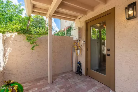Exterior - 4530 E Rhonda Dr, Phoenix, AZ 85018 photo 4 of 7