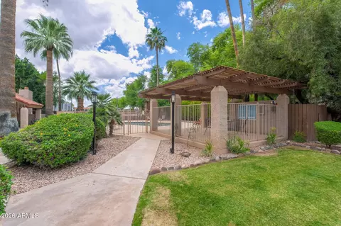 Exterior - 4530 E Rhonda Dr, Phoenix, AZ 85018 photo 6 of 7
