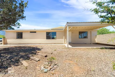 5696 S Calle De La Rosa Dr, Hereford, AZ 85615