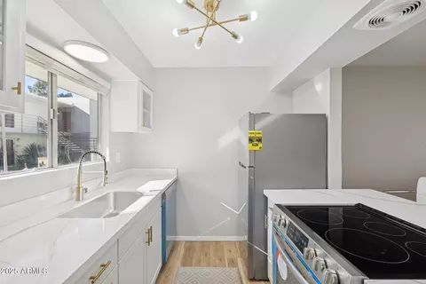 4610 N 68th St #409, Scottsdale, AZ 85251