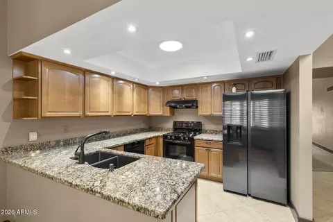 Kitchen - 735 E Gardenia Dr, Phoenix, AZ 85020 photo 1 of 3