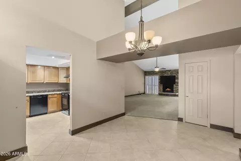 Entry Way - 735 E Gardenia Dr, Phoenix, AZ 85020 photo 1 of 3
