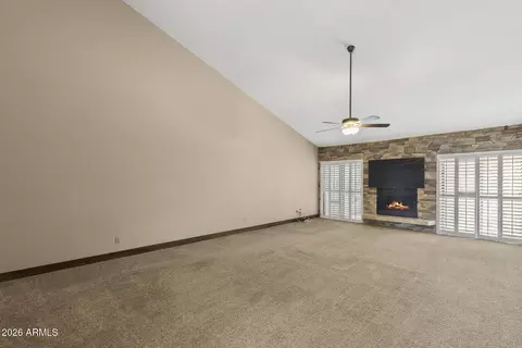 Living - 735 E Gardenia Dr, Phoenix, AZ 85020 photo 1 of 4