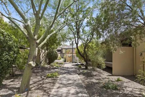 Exterior - 735 E Gardenia Dr, Phoenix, AZ 85020 photo 12 of 13
