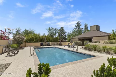Exterior - 735 E Gardenia Dr, Phoenix, AZ 85020 photo 9 of 13