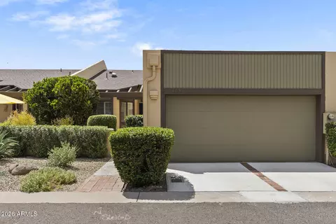 735 E Gardenia Dr, Phoenix, AZ 85020