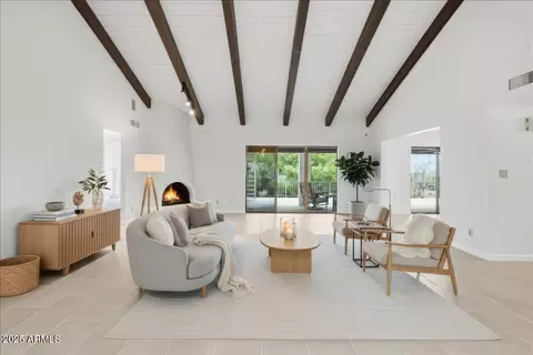9437 E Calle De Valle Dr, Scottsdale, AZ 85255