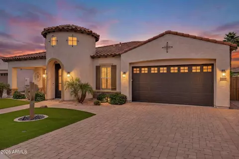 22138 E Creekside Dr, Queen Creek, AZ 85142