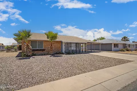 10025 W Coggins Dr, Sun City, AZ 85351