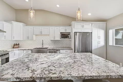 Kitchen - 1016 E Rose Ln, Phoenix, AZ 85014 photo 6 of 7