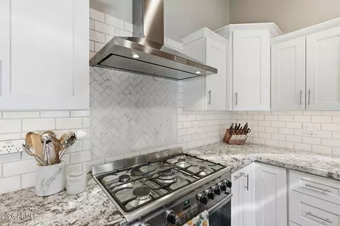 Kitchen - 1016 E Rose Ln, Phoenix, AZ 85014 photo 7 of 7