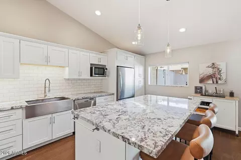 Kitchen - 1016 E Rose Ln, Phoenix, AZ 85014 photo 3 of 7
