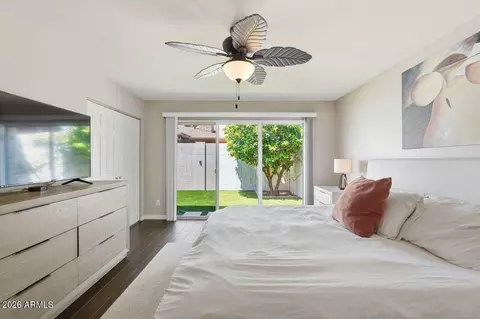 Bedroom - 1016 E Rose Ln, Phoenix, AZ 85014 photo 6 of 9