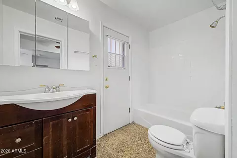 Bath - 1043 W 5th St, Mesa, AZ 85201 photo 1 of 2