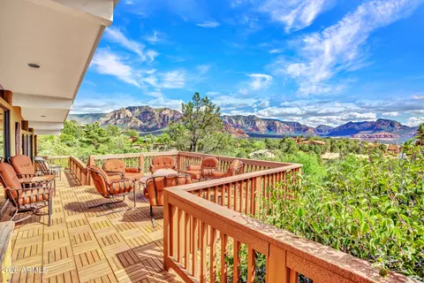 380 Manzanita Dr, Sedona, AZ 86336