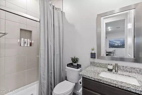 Bath - 8435 S 22nd Dr, Phoenix, AZ 85041 photo 1 of 2