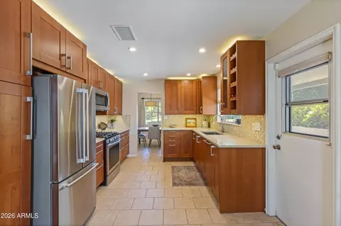 3721 E Clarendon Ave, Phoenix, AZ 85018 photo 18