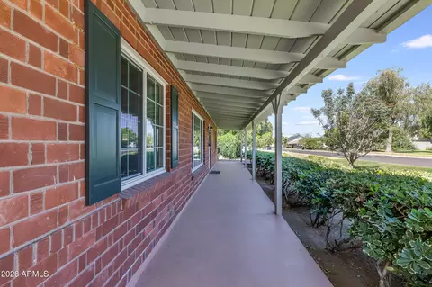 3721 E Clarendon Ave, Phoenix, AZ 85018 photo 4