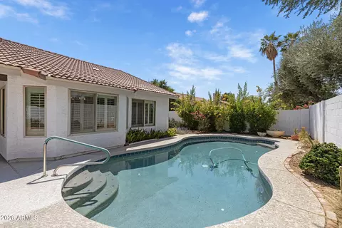 Exterior - 1970 E Sunburst Ln, Tempe, AZ 85284 photo 9 of 12