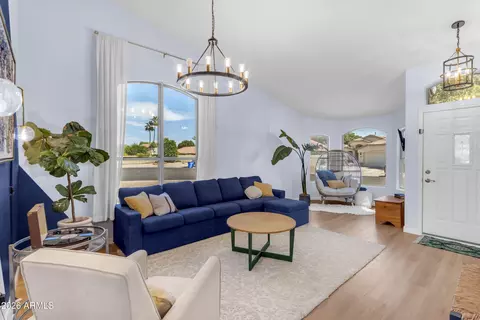 Living - 534 E Kyle Ct, Gilbert, AZ 85296 photo 2 of 7