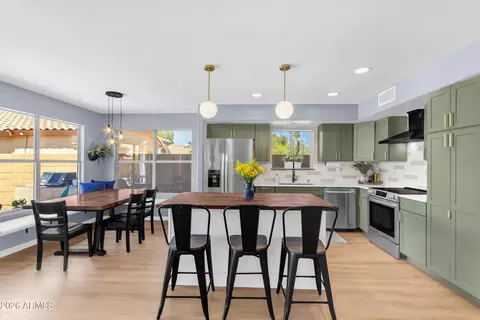 Kitchen - 534 E Kyle Ct, Gilbert, AZ 85296 photo 5 of 5
