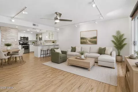 7930 E Camelback Rd #207, Scottsdale, AZ 85251