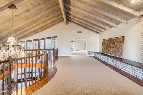 Entry Way - 211 W Kaler Dr, Phoenix, AZ 85021 photo 3 of 8