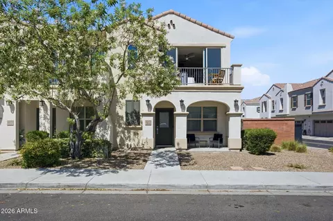 2245 S Sabino Dr #105, Gilbert, AZ 85295