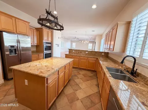 Kitchen - 6033 S Mack Ave, Gilbert, AZ 85298 photo 3 of 5