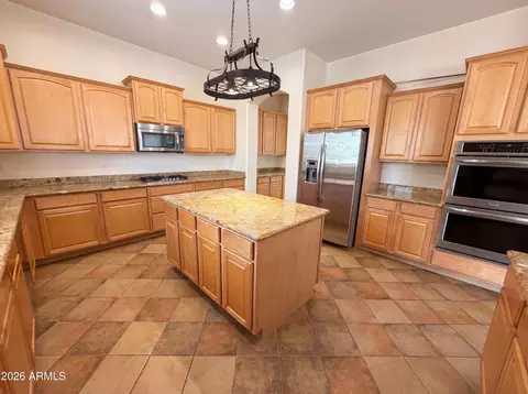 Kitchen - 6033 S Mack Ave, Gilbert, AZ 85298 photo 5 of 5