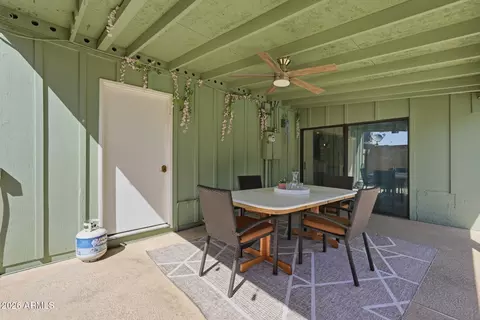Exterior - 2525 E Vista Dr, Phoenix, AZ 85032 photo 2 of 9