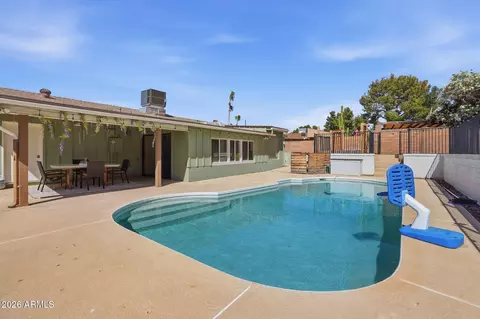 Exterior - 2525 E Vista Dr, Phoenix, AZ 85032 photo 3 of 9