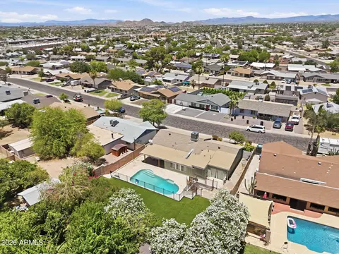 View/Area - 2525 E Vista Dr, Phoenix, AZ 85032 photo 9 of 9