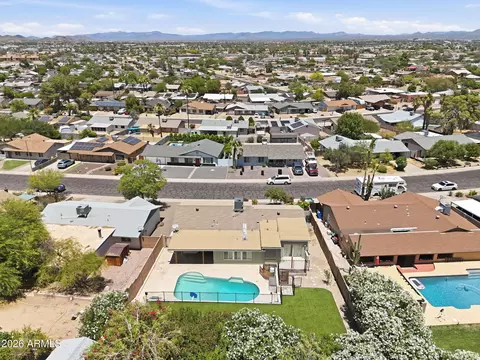 View/Area - 2525 E Vista Dr, Phoenix, AZ 85032 photo 8 of 9